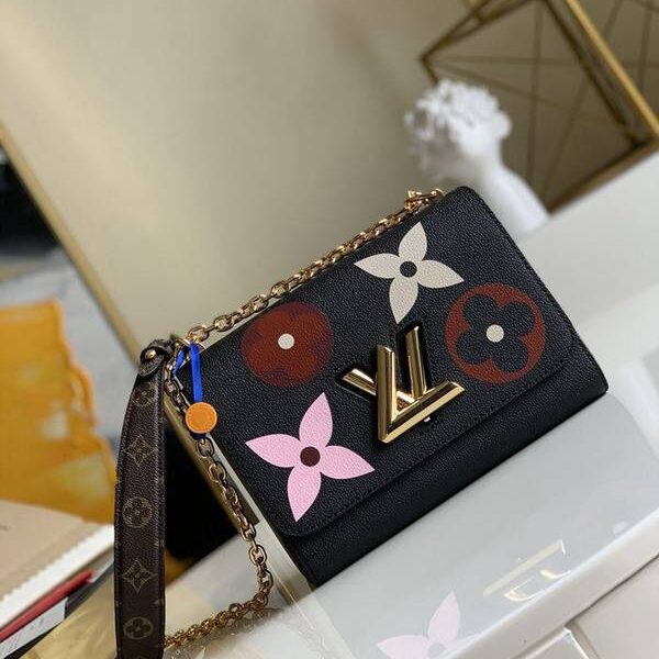頂級1：1 lv Twist 牛皮翻蓋斜挎包