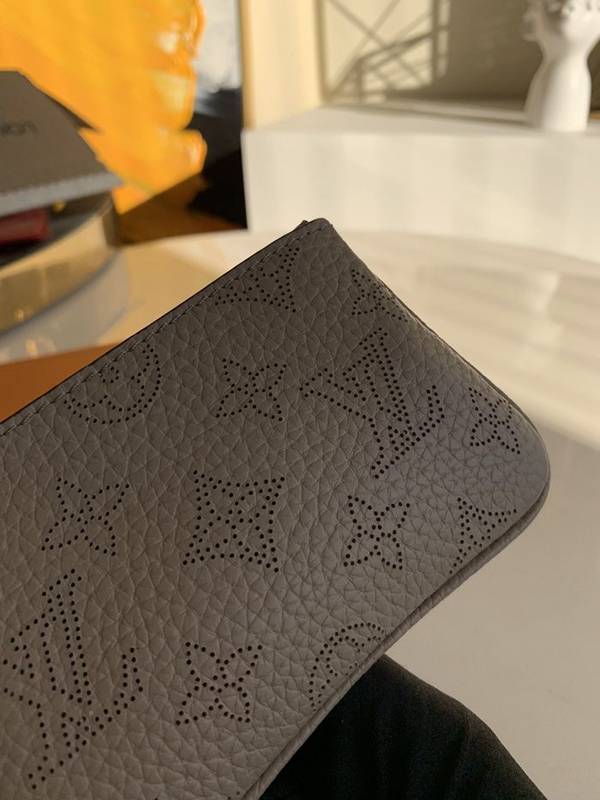 頂級原單 lv 杏色 Zippy零錢包 2 頂級原單 lv 杏色 Zippy零錢包
