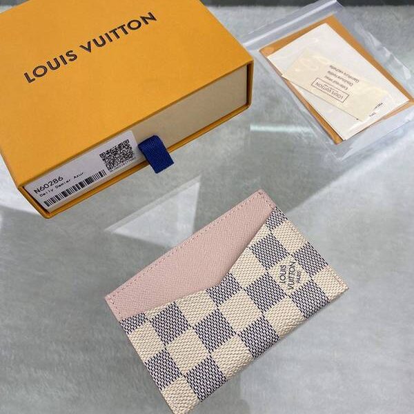原單A貨lv卡包名片夾路易威登N60286 Daily 卡夾 Damier Azur 帆布，其雙面 V 字剪裁展露牛皮內襯 xxqb10493