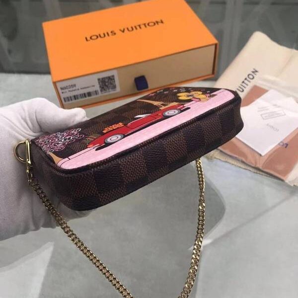 高仿名牌包lv挎包路易威登N60259 Mini Pochette Accessories 小手袋 吉祥物 Vivienne 與巴黎埃菲爾鐵塔 xxqb10509