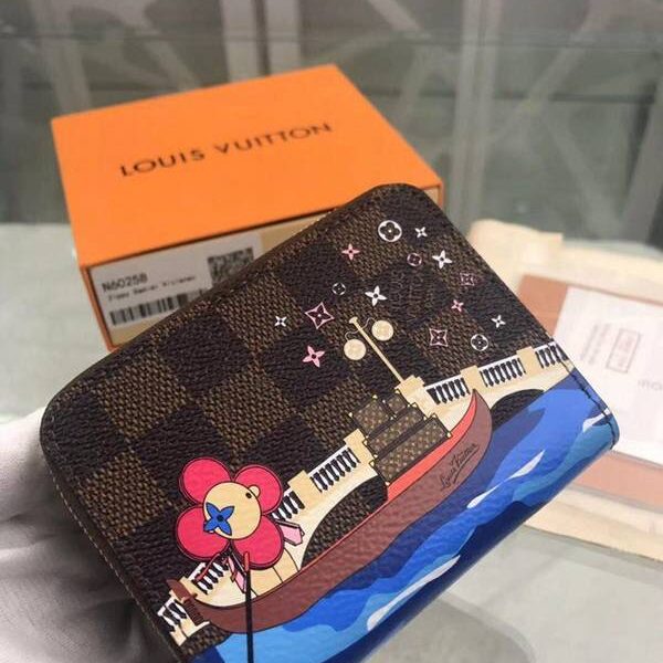 奢侈品lv短錢包,零錢包路易威登N60258 Zippy 拉鏈零錢包 吉祥物 Vivienne 乘坐鳳尾船暢遊河上之景 xxqb10518