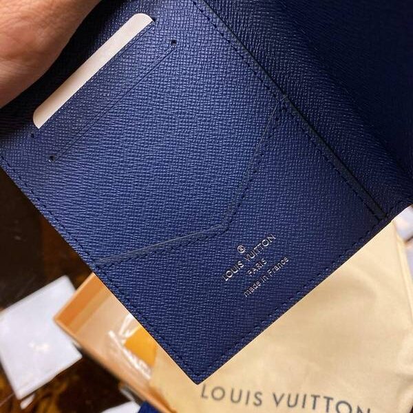 a貨lv卡包名片夾路易威登M64502藍色護照夾 xxqb10570 17 a貨lv卡包名片夾路易威登M64502藍色護照夾 xxqb10570