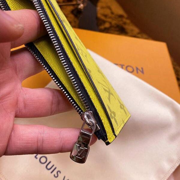 最高等級lv卡包名片夾路易威登M30320黃色 COIN 卡夾 有四個卡位和一個鈔票隔層 xxqb10576