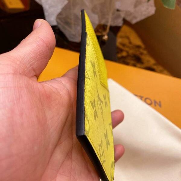 最高等級lv卡包名片夾路易威登M30320黃色 COIN 卡夾 有四個卡位和一個鈔票隔層 xxqb10576