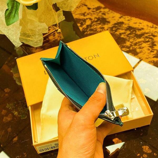 高仿名牌包lv卡包名片夾路易威登M30320綠色COIN 卡夾！ 有四個卡位和一個鈔票隔層 xxqb10577