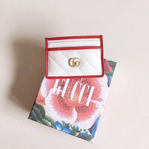 高仿精品gucci卡包名片夾古馳2019早秋系列煥新詮釋GG Marmont系列小卡包 573812 黑，米白，杏拼黑xxqb10600