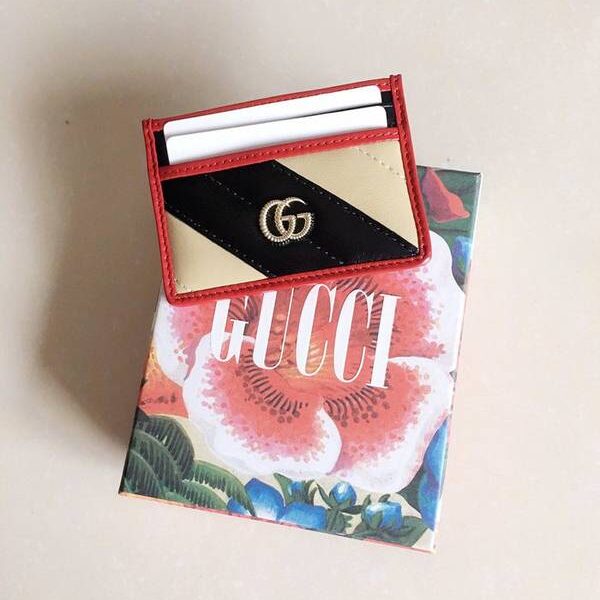 高仿包包gucci卡包名片夾古馳2019早秋系列煥新詮釋GG Marmont系列小卡包 573812 黑，米白，杏拼黑xxqb10601