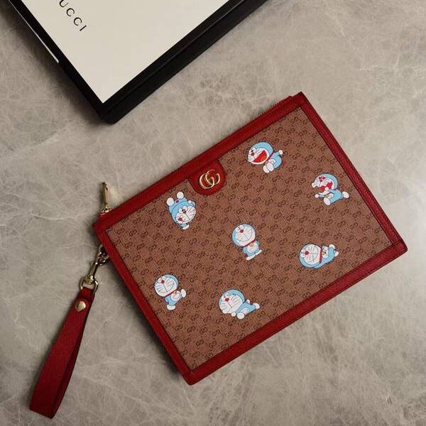 頂級原單gucci手包GUCCI最新 Doraemon x Gucci聯名系列～手包“大胖子”哆啦A夢 647804 xxqb10620