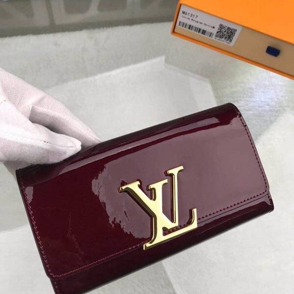 高仿名牌包lv長錢包路易威登M61317紫海外特供(專櫃貨)鏡面小牛皮材質的優雅錢夾 xxqb10704 11 高仿名牌包lv長錢包路易威登M61317紫海外特供(專櫃貨)鏡面小牛皮材質的優雅錢夾 xxqb10704