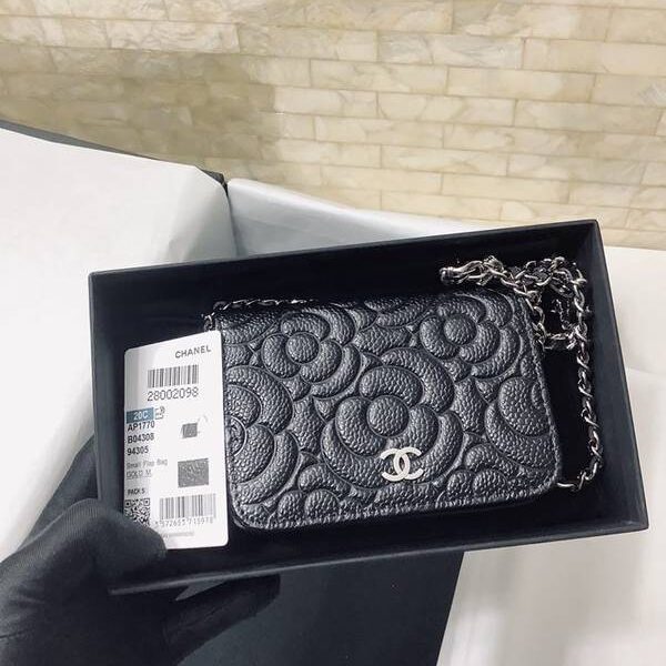 高仿chanel挎包Chanel 山茶花 belt bag 20新品 限量款 山茶花球紋牛皮 腰包 挎包 1770xxqb10921