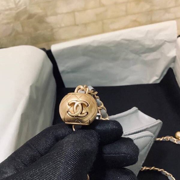 頂級1：1chanel挎包Chanel 金屬球mini小包 可肩背 斜挎 當腰包 1469xxqb10924