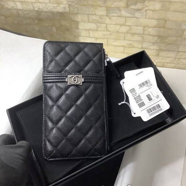高仿名牌包chanel手機包挎包chanel 2020新品 經典款進口羊皮和球紋菱格紋雙C  Boy手機包 卡包 1482xxqb10930