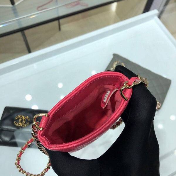高仿精品推薦chanel手機包挎包chanel 秋冬新款 必備單品 全新雙 手機包 AP1836Yxxqb10935