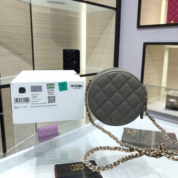 高仿包包chanel挎包chanel 2020秋冬款圓餅鏈條包 魚子醬牛皮 尺寸12cm AP1805Yxxqb10940