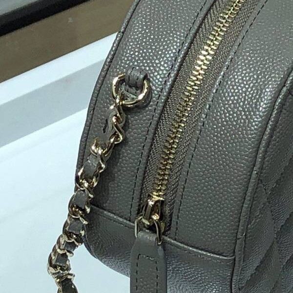 高仿包包chanel挎包chanel 2020秋冬款圓餅鏈條包 魚子醬牛皮 尺寸12cm AP1805Yxxqb10940