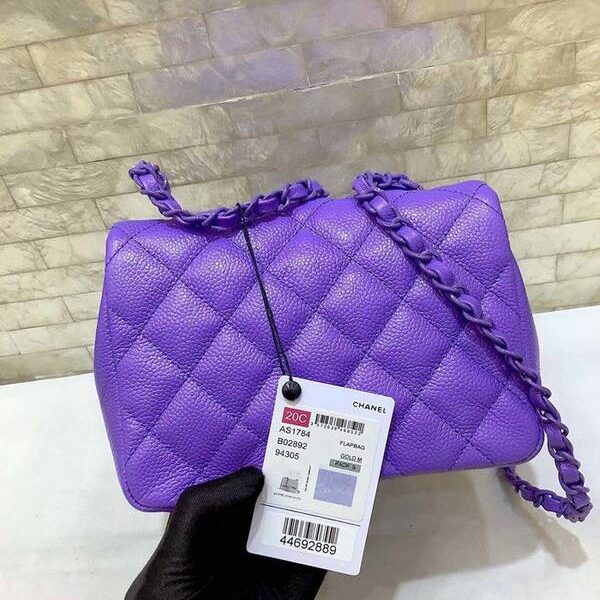 高仿名牌包chanel挎包chanel2020春夏Flap mini 魚子醬牛皮方胖子xxqb11074