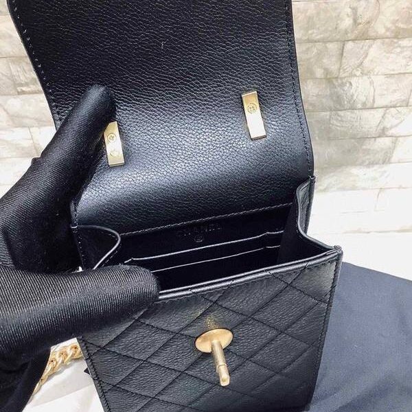 頂級1：1chanel手機包挎包chanel 2020新款限量款春款珍珠扣手機包牛皮菱格紋手機包相機包斜垮鏈條包 xxqb11082