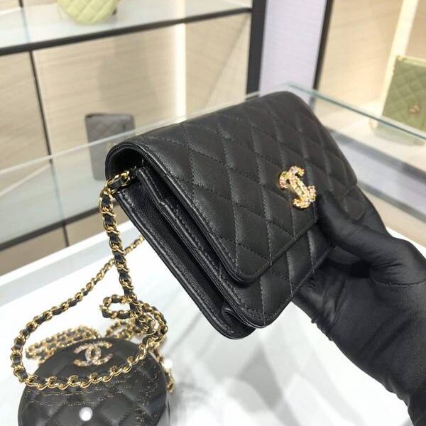 顶级高仿chanel挎包chanel 2021新品 彩鑽Woc包 精緻的小羊皮 經典的菱格紋 AP1943Yxxqb11208