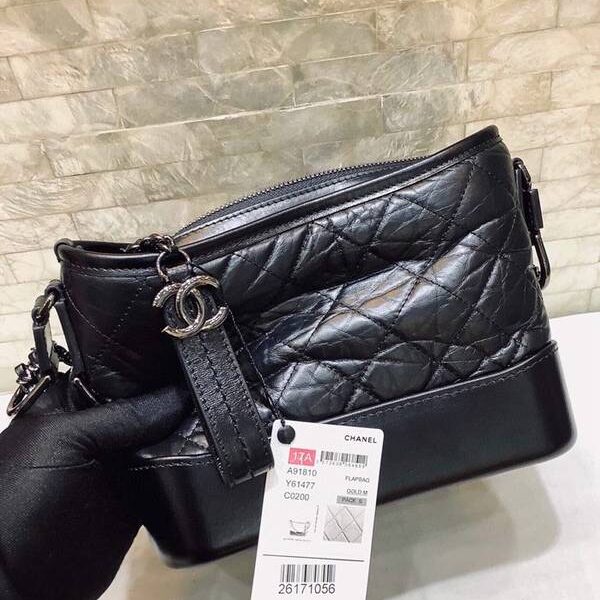奢侈品高仿chanel挎包chanel Gabrielle 酷炫黑槍色五金 胎牛皮流浪包 91810 尺寸20cmxxqb11333