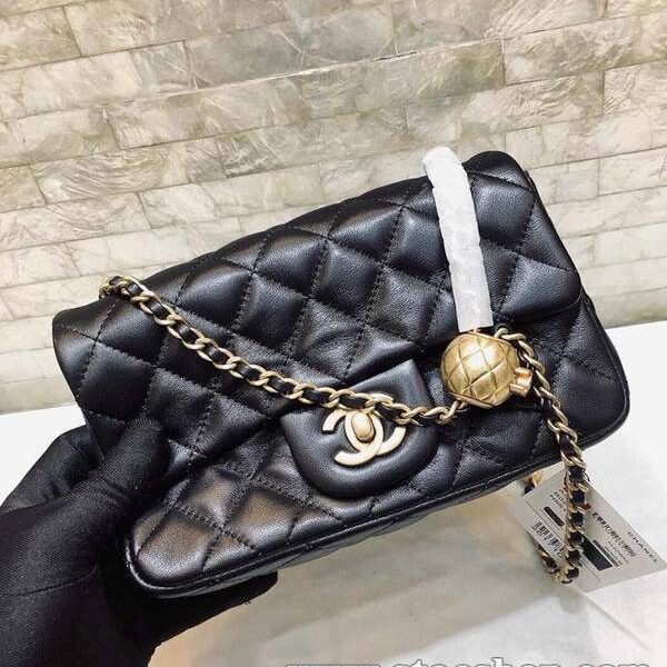高仿A貨chanel挎包chanel2020春夏新款 羊皮金屬球mini CF方胖子金珠可調節斜挎單肩包尺寸18cm 20cm xxqb11336