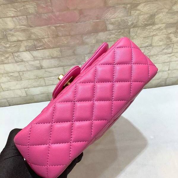 高仿原版chanel挎包chanel2020春夏新款 羊皮金屬球mini CF方胖子金珠可調節斜挎單肩包尺寸18cm 20cm xxqb11338