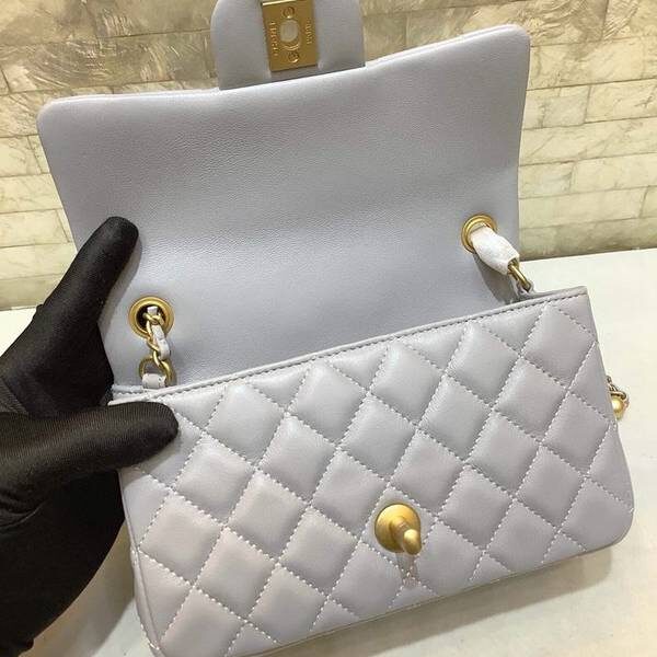高仿高仿包包批發chanel挎包chanel2020春夏新款 羊皮金屬球mini CF方胖子金珠可調節斜挎單肩包尺寸18cm 20cm xxqb11340