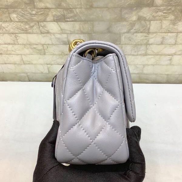高仿chanel挎包chanel2020春夏新款 羊皮金屬球mini CF方胖子金珠可調節斜挎單肩包尺寸18cm 20cm xxqb11341
