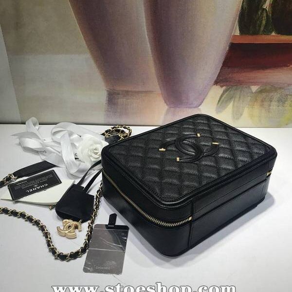 一比一精仿 chanel 化妝包立體感logo原廠魚子醬牛皮