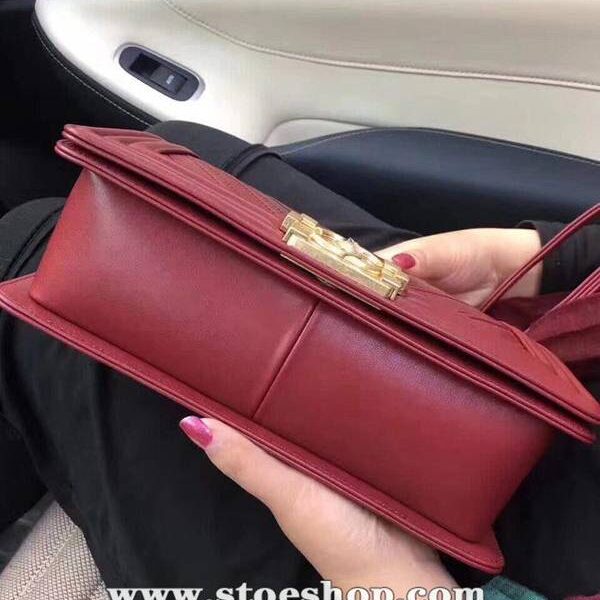 信譽品質第一chanel拼皮大V刺繡原版牛皮球紋油臘牛皮平紋牛皮chb11138