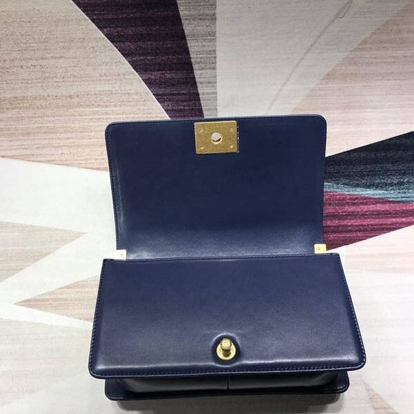時尚郵差包高仿A67086 BOY chanel口蓋包進口小羊皮chb11182