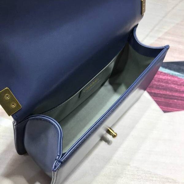 自設工廠A67086 BOY chanel口蓋包進口小羊皮chb11184
