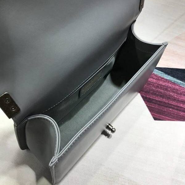 頂級高仿奢侈品工廠A67086 BOY chanel口蓋包進口小羊皮chb11186
