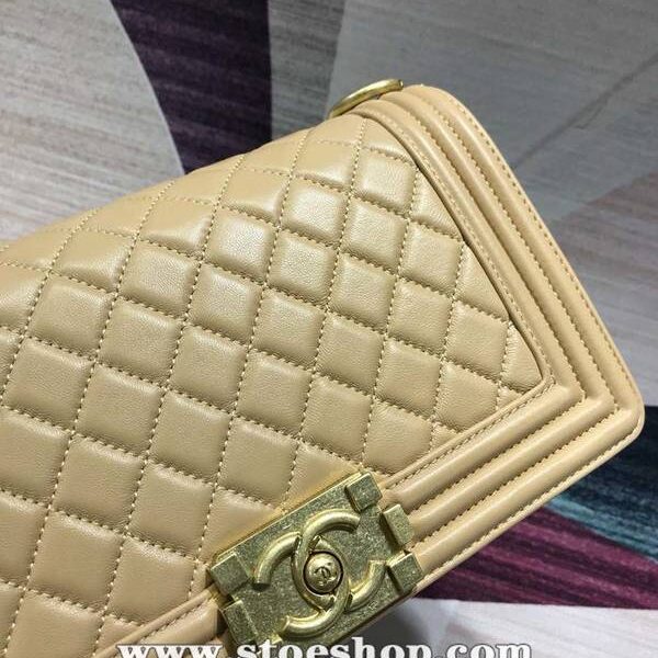 一比一的拆分開版A67086 BOY chanel口蓋包進口小羊皮chb11188