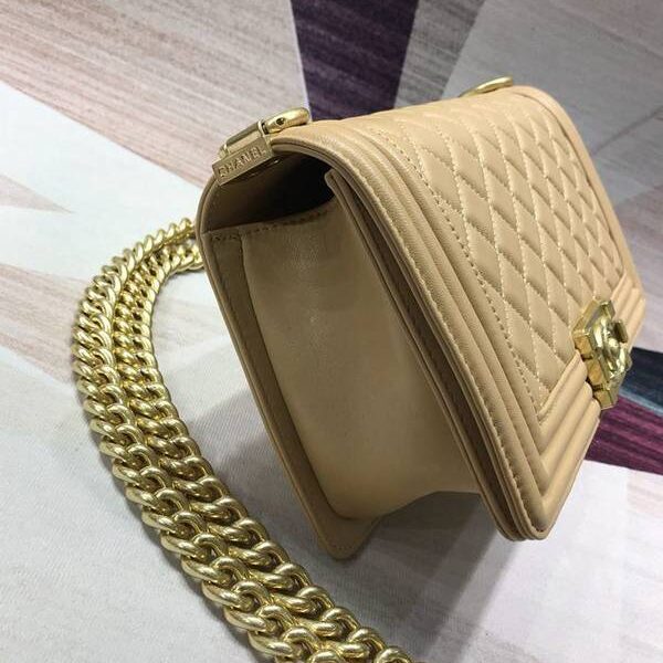 一比一的拆分開版A67086 BOY chanel口蓋包進口小羊皮chb11188