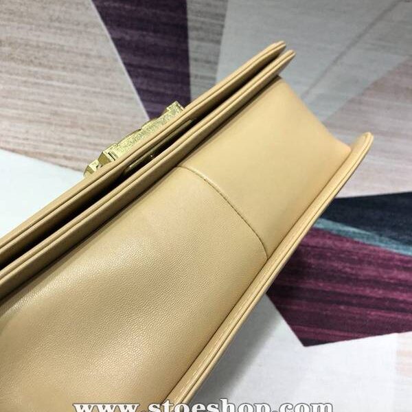 一比一的拆分開版A67086 BOY chanel口蓋包進口小羊皮chb11188