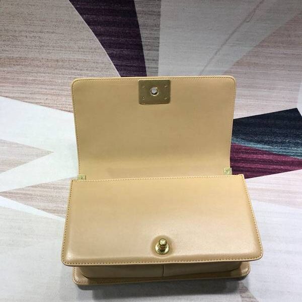 一比一的拆分開版A67086 BOY chanel口蓋包進口小羊皮chb11188