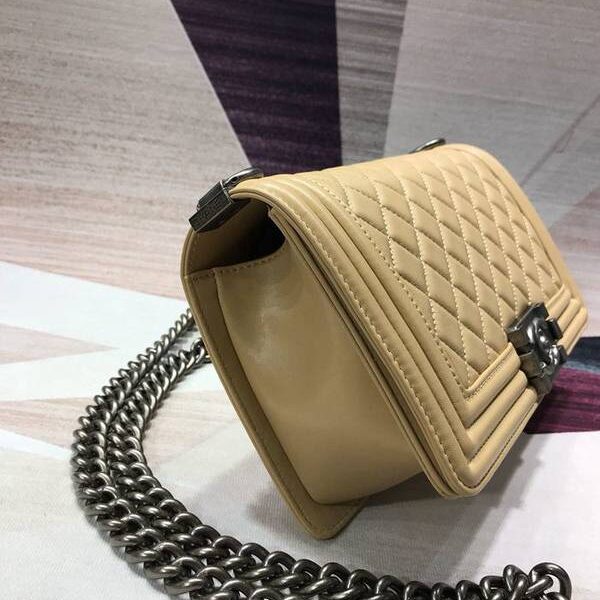 貨到付款A67086 BOY chanel口蓋包進口小羊皮chb11189