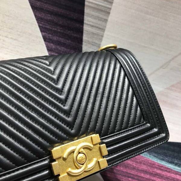 原版複刻包包A67086 BOY chanel口蓋包進口小羊皮chb11199