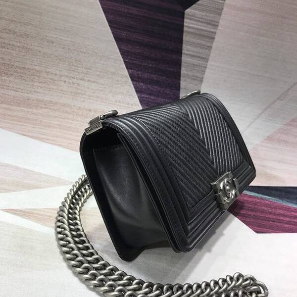 包包最高品質A67086 BOY chanel口蓋包進口小羊皮chb11200