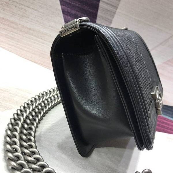 包包最高品質A67086 BOY chanel口蓋包進口小羊皮chb11200