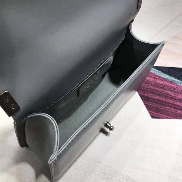 各種高仿奢侈品A67086 BOY chanel口蓋包進口小羊皮chb11201