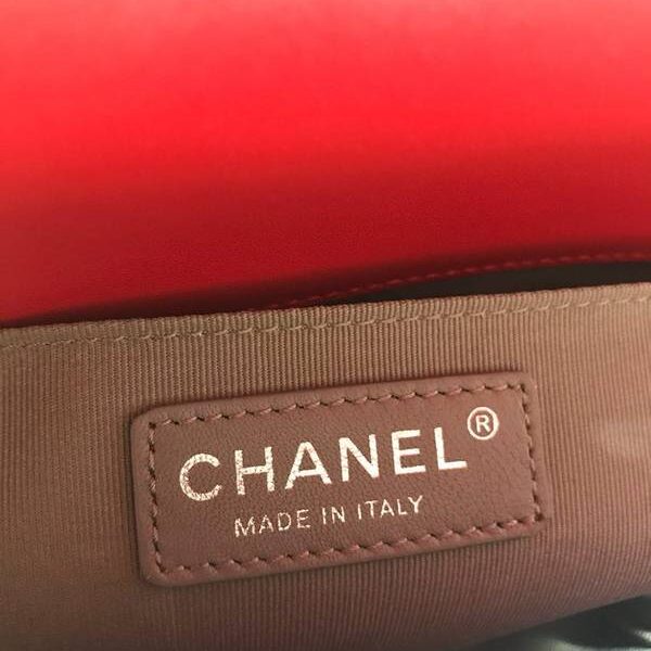 世界頂級奢侈品包包A67086 BOY chanel口蓋包進口小羊皮chb11203