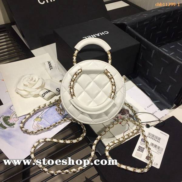 高仿包包批發chanel 2020 AP1176鏈子小包圓環圓餅包chb11299