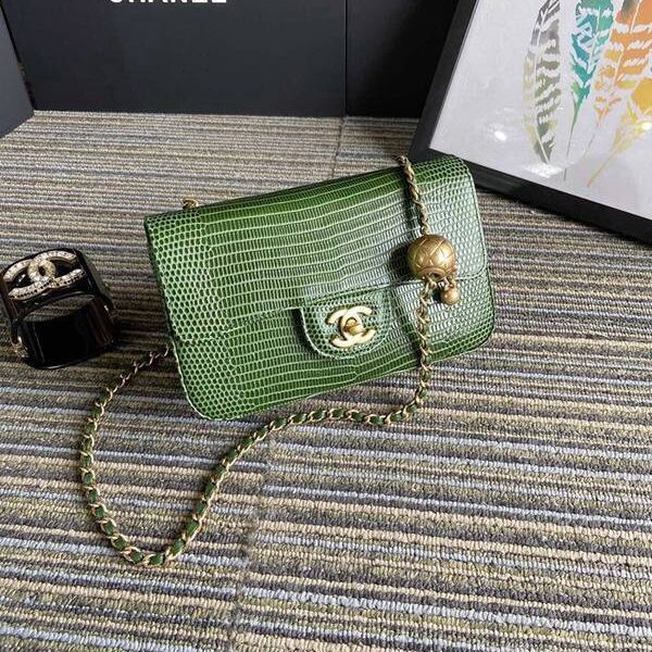奢侈品1：1AS1786 chanel口蓋包蜥蜴壓紋小牛皮chb11310