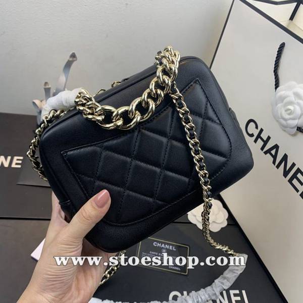 高仿名牌包chanel香奈兒2020新款AS1513 chanel最新羊皮鉚釘相機包chb11456 4 高仿名牌包chanel香奈兒2020新款AS1513 chanel最新羊皮鉚釘相機包chb11456