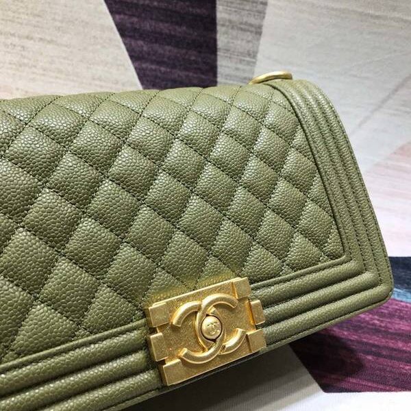 高仿包A67086 BOY chanel口蓋包顆粒壓花小牛皮chb11528