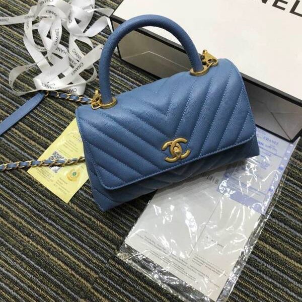 高仿奢侈品chanelA92990最新v字紋細顆粒壓花小牛皮配與手柄單肩斜挎手提小號口蓋包chb11594