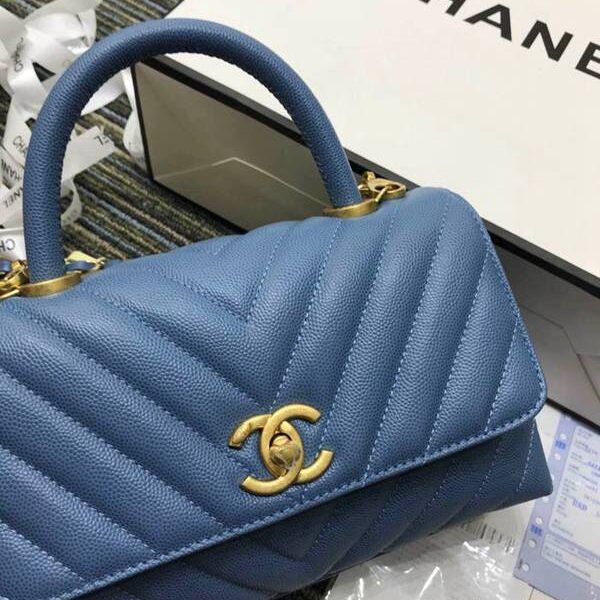 高仿奢侈品chanelA92990最新v字紋細顆粒壓花小牛皮配與手柄單肩斜挎手提小號口蓋包chb11594