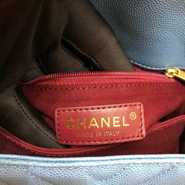 高仿奢侈品chanelA92990最新v字紋細顆粒壓花小牛皮配與手柄單肩斜挎手提小號口蓋包chb11594