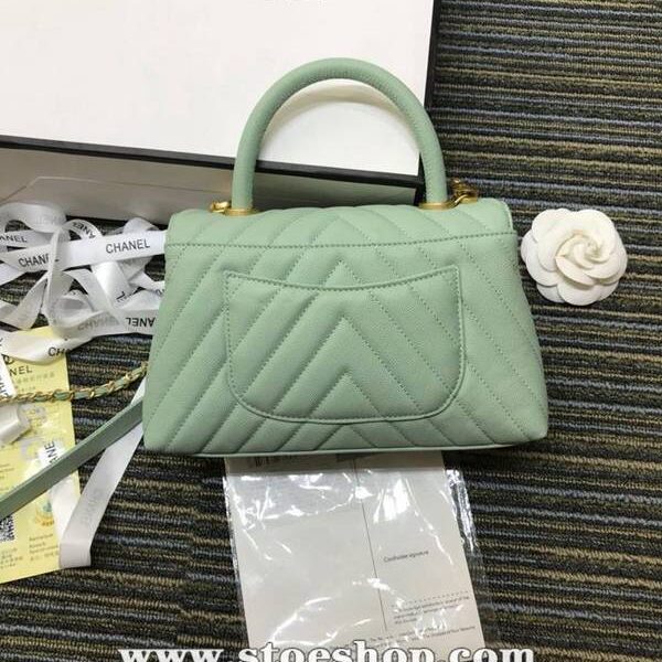 高仿高仿包包批發chanelA92990最新v字紋細顆粒壓花小牛皮配與手柄單肩斜挎手提小號口蓋包chb11595